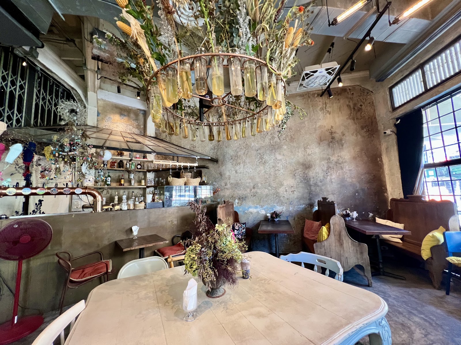 Wallflowers Café, Bangkok