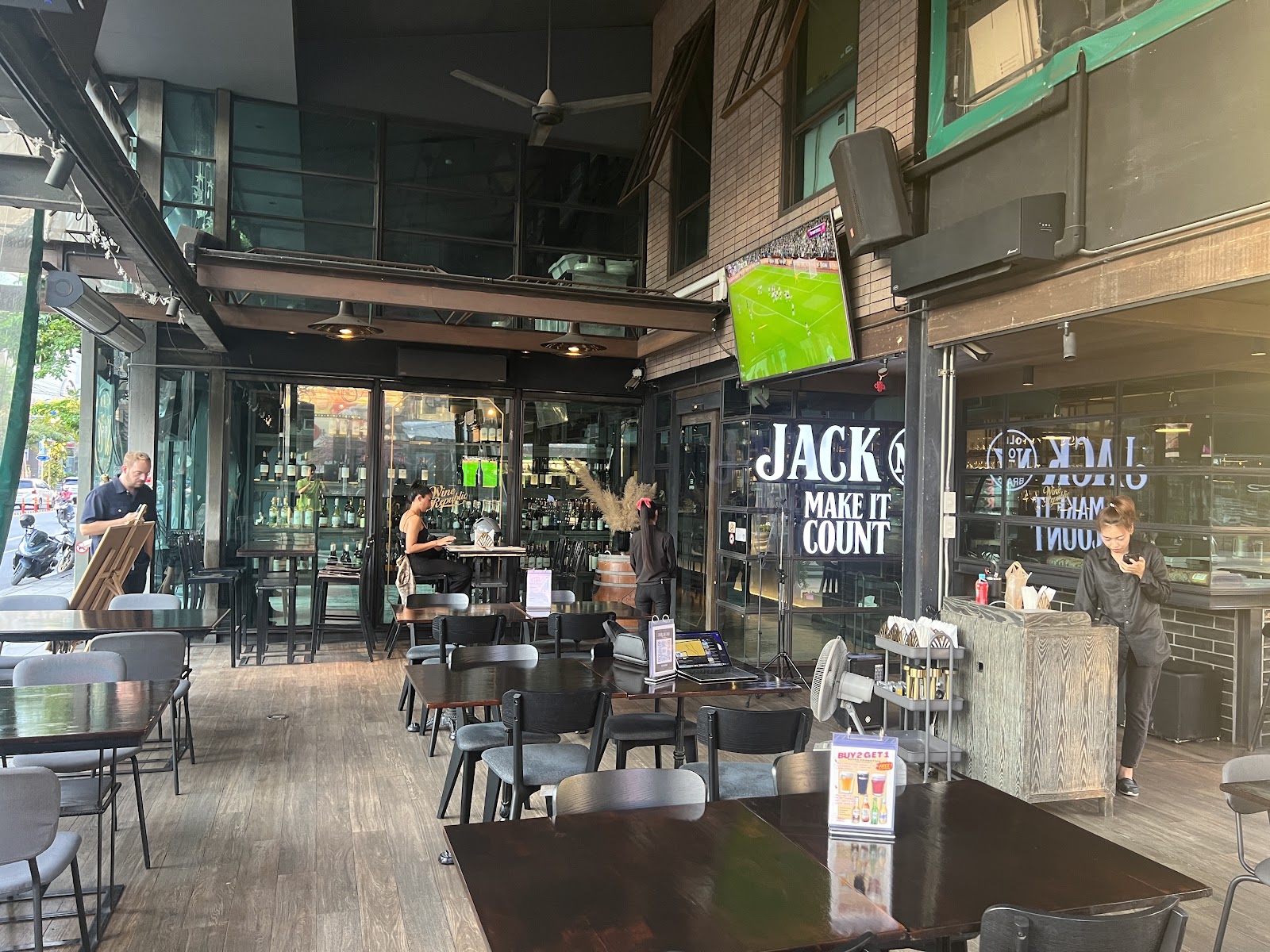 Wine Republic, Bangkok