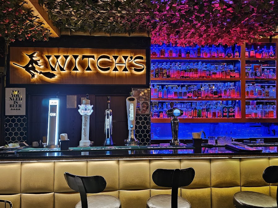 Witch's Tavern Bangkok, Bangkok