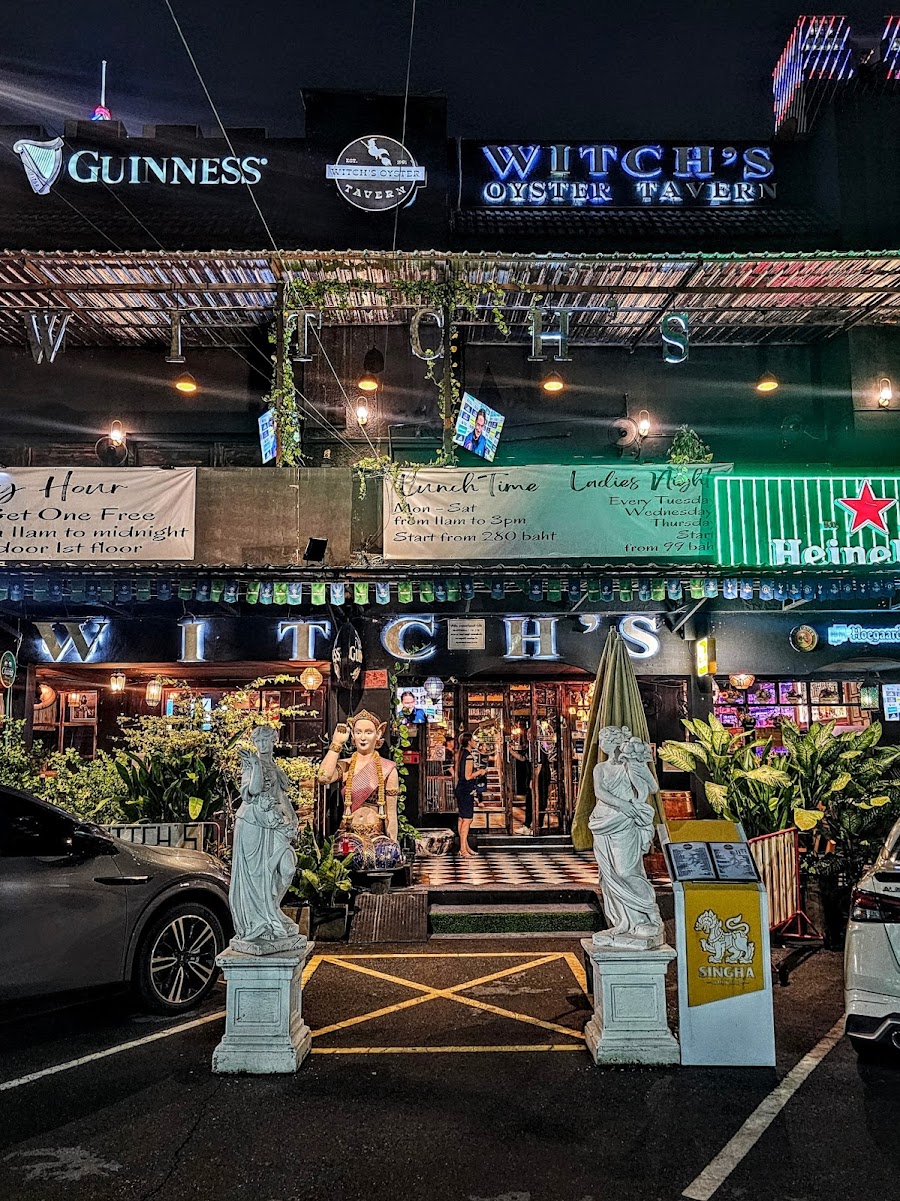 Witch's Tavern Bangkok, Bangkok