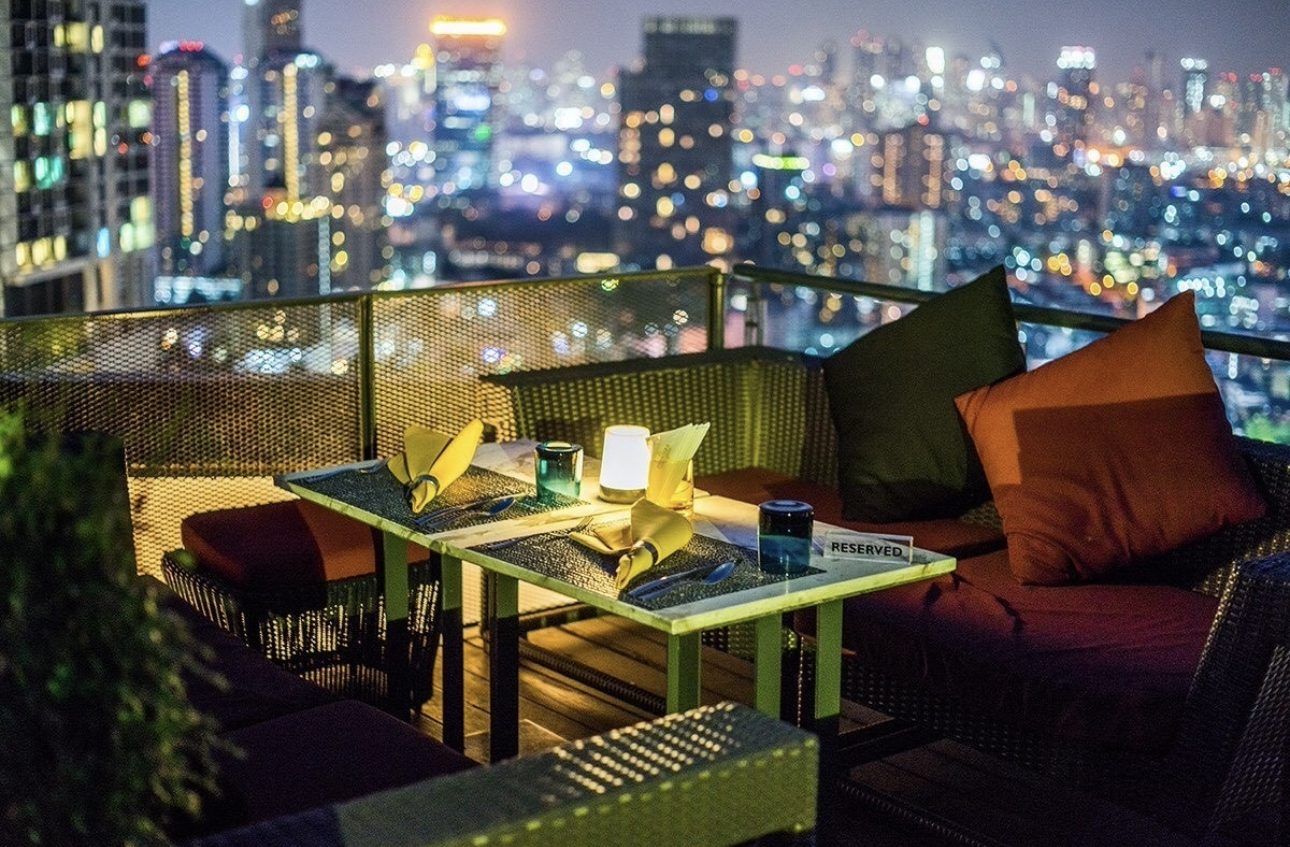 Zoom Sky Bar Bangkok bar interior