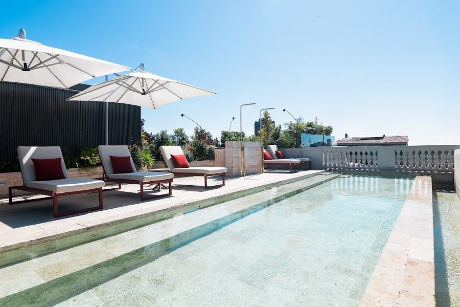 Azimuth Rooftop Eixample atmosphere