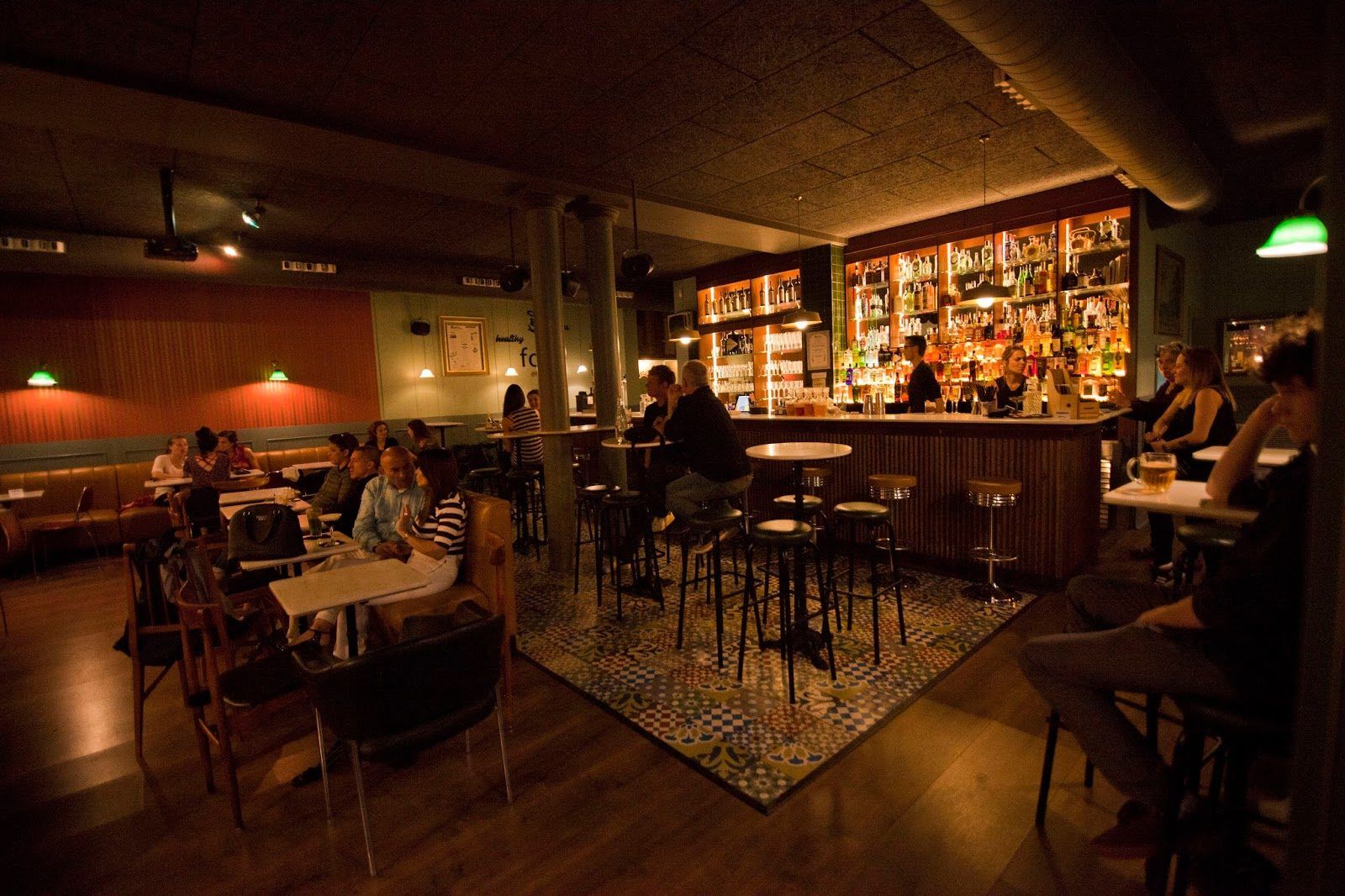 Balius Bar Barcelona bar interior