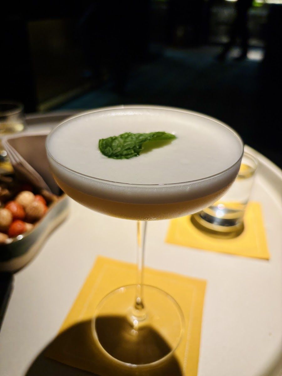 Banker's Bar at Mandarin Oriental Passeig de Gracia atmosphere