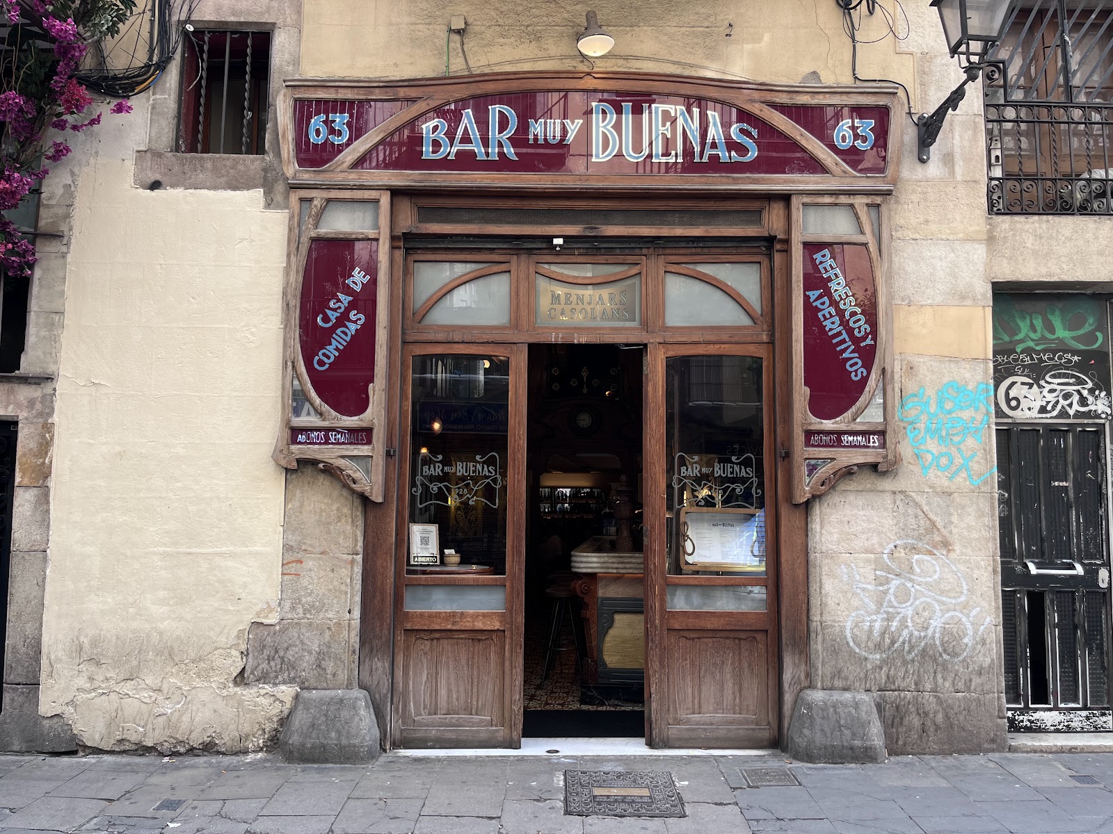 Bar Muy Buenas, Barcelona