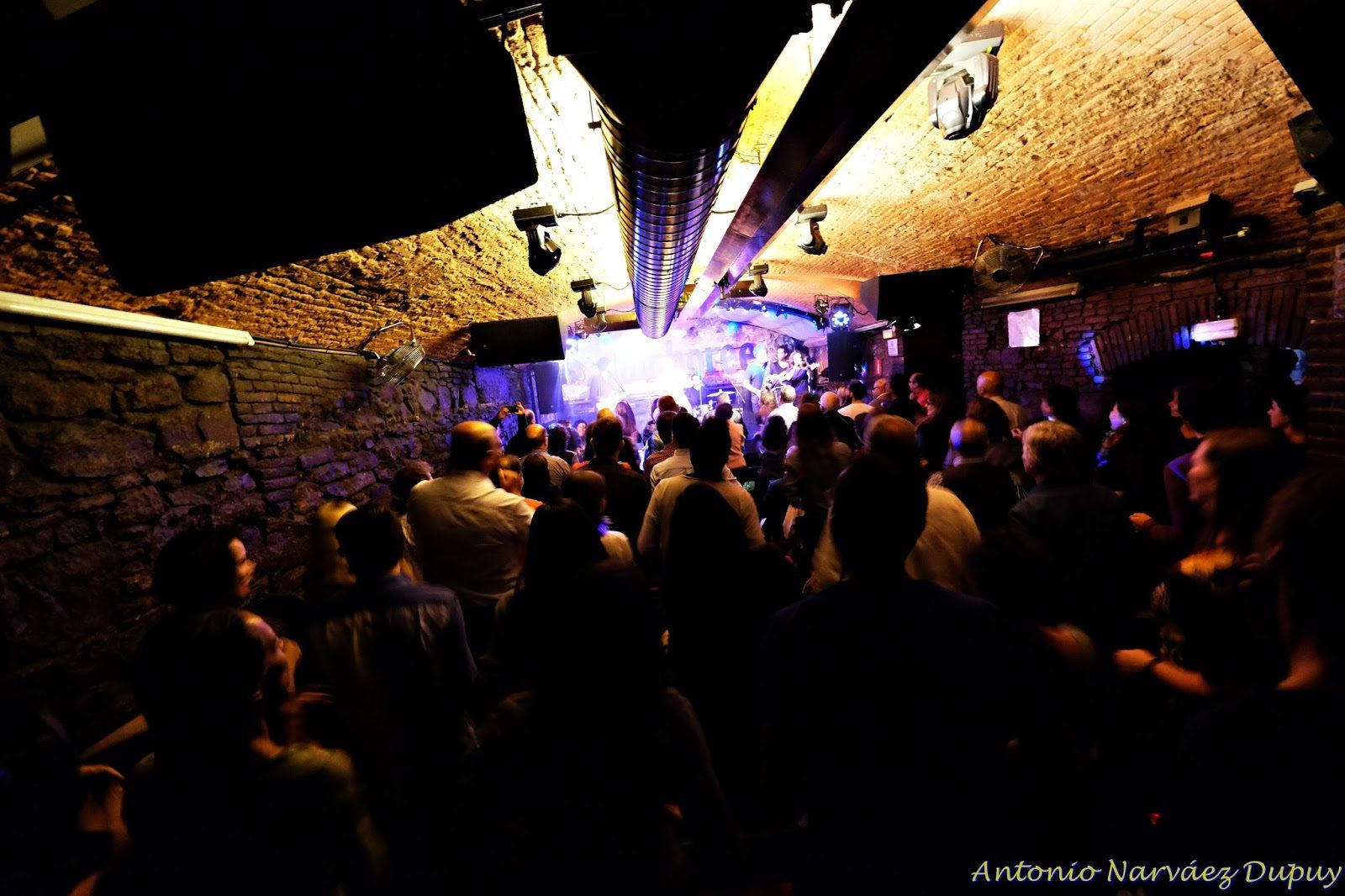 Jamboree Jazz Club Barcelona bar interior