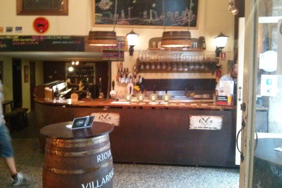 La Cerveteca bar service