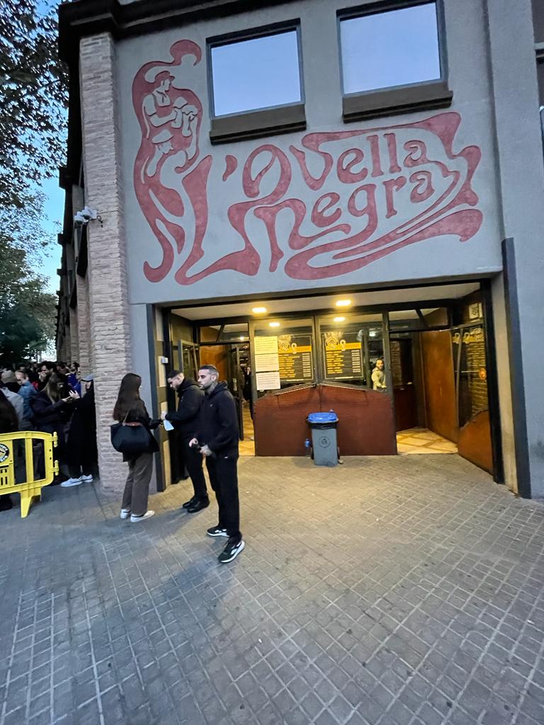 L'Ovella Negra, Barcelona