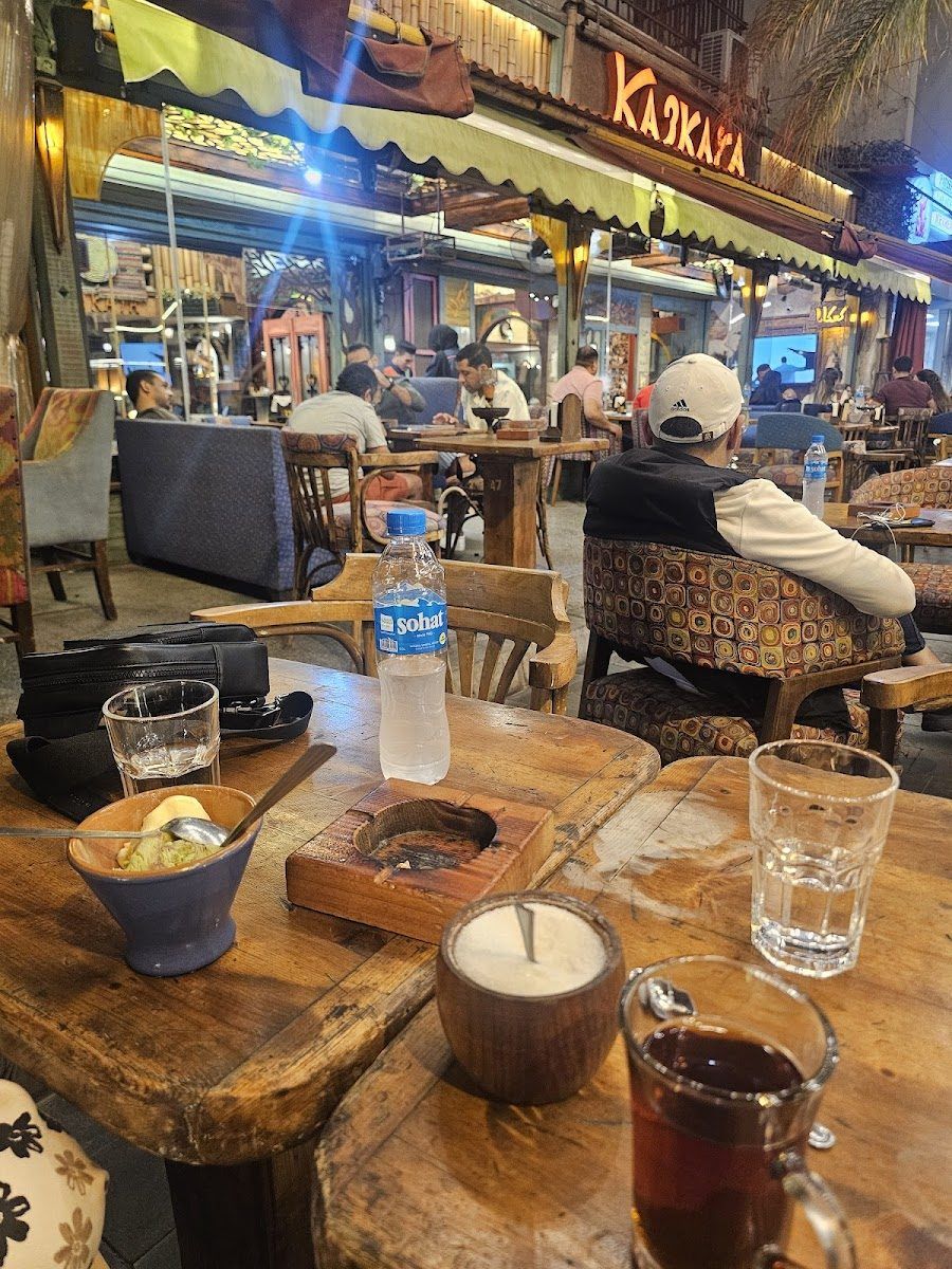 Frankie's bar service