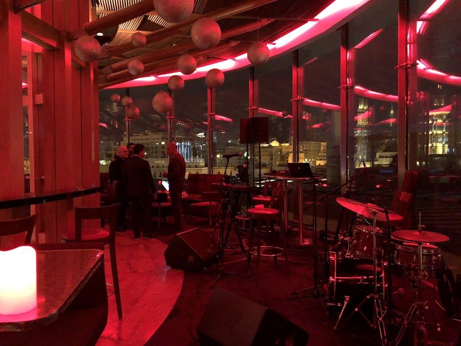 ThreeSixty Rooftop at Le Gray Centre Ville atmosphere