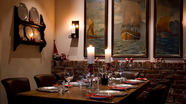 Bryggeloftet & Stuene Bergen bar interior