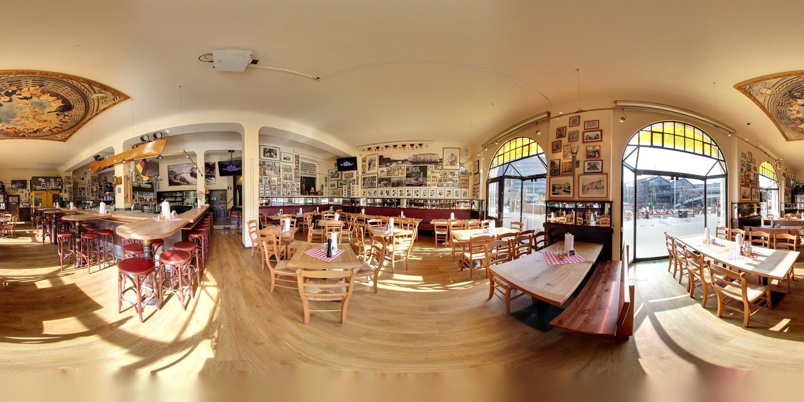 Berliner Republik Berlin bar interior