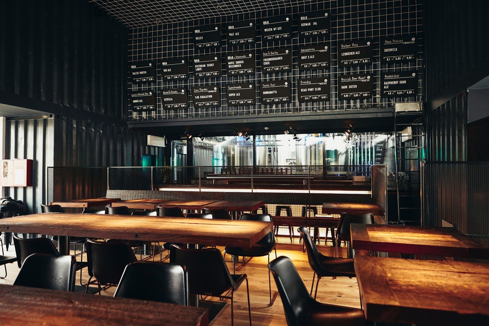 BRLO Brwhouse Berlin bar interior