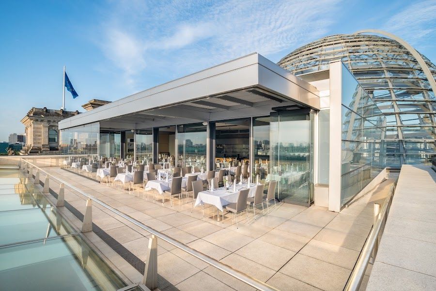 Dachgarten Restaurant Reichstag bar service