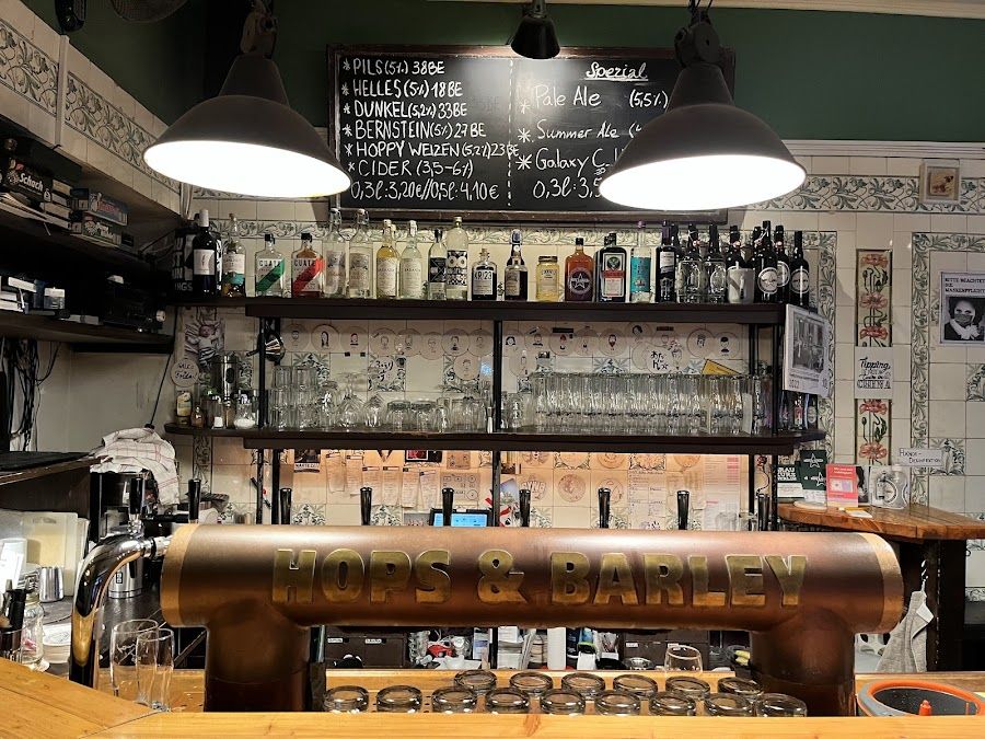 Hops & Barley bar service