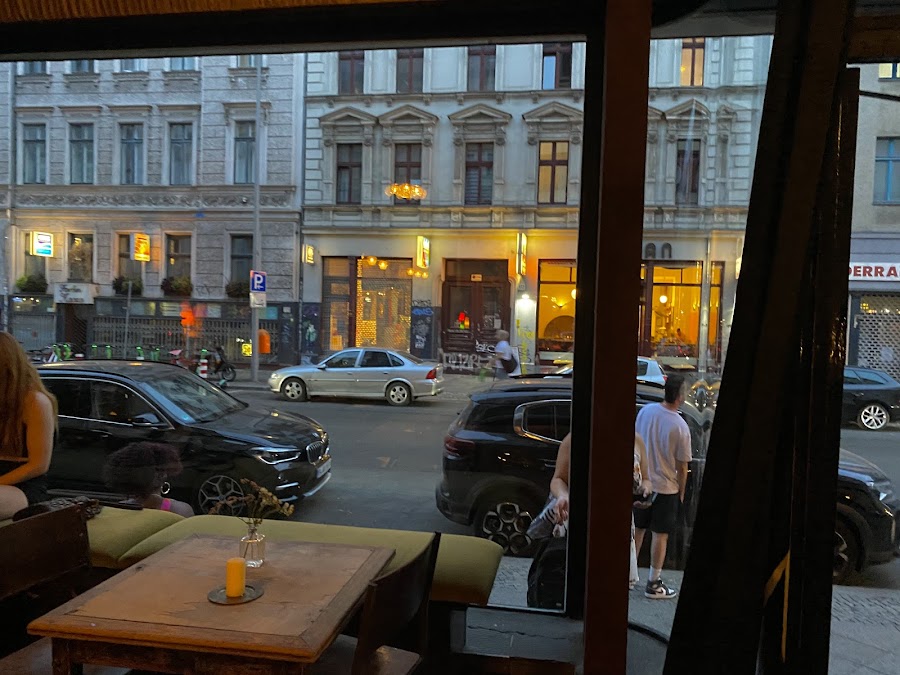 Luzia, Berlin
