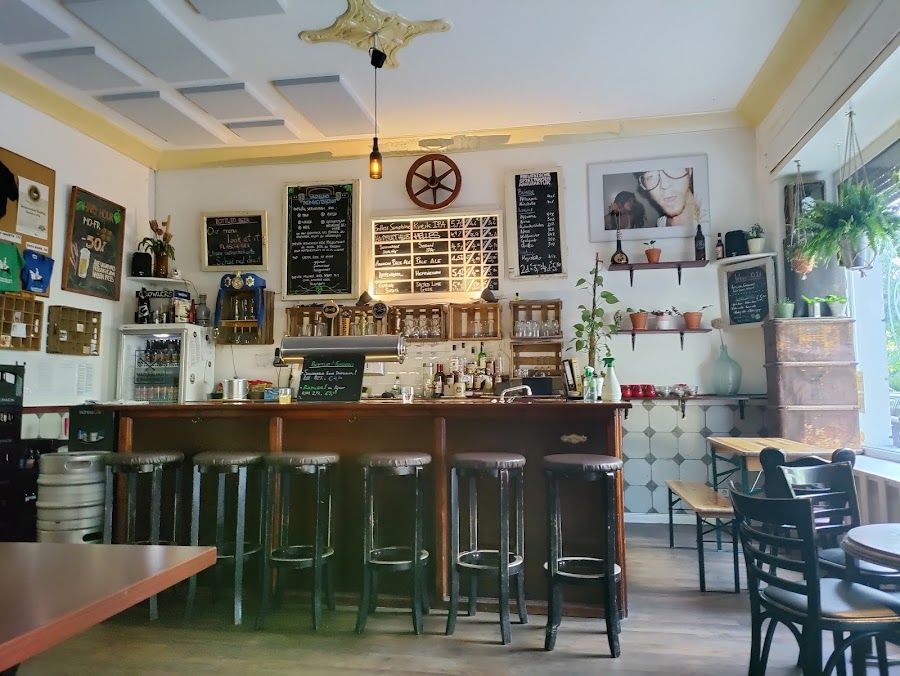 Vagabund Brauerei cocktail at the bar
