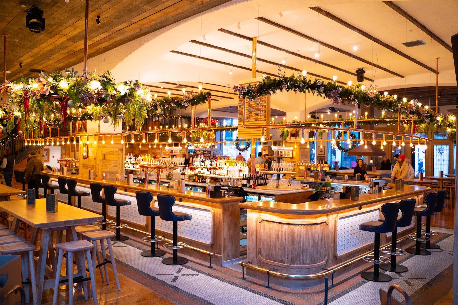 Albert's Schloss Birmingham bar interior