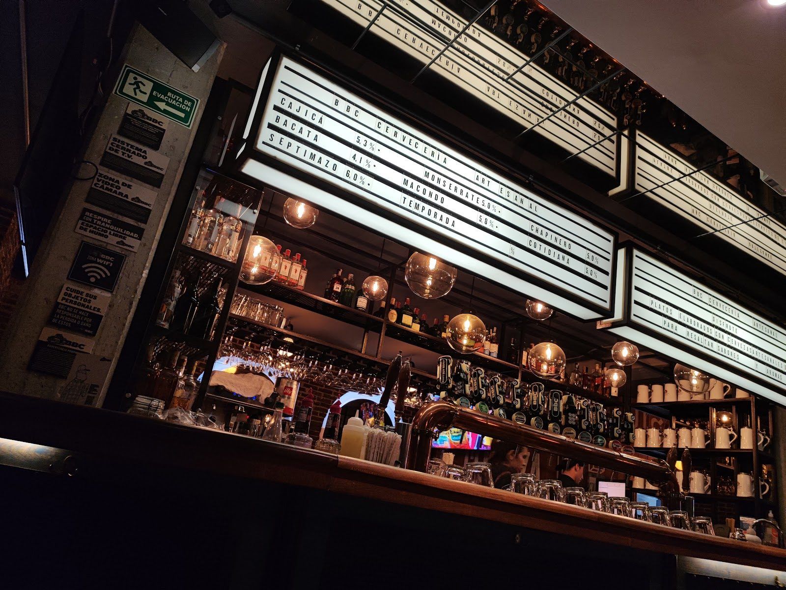 Cooka Brewery Bogota bar interior