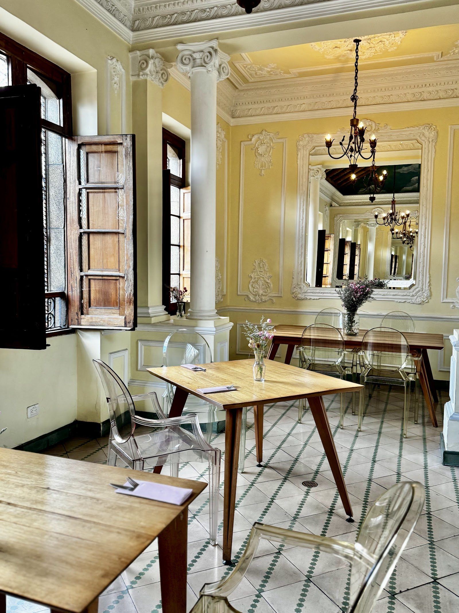 Prudencia Bar Bogota bar interior
