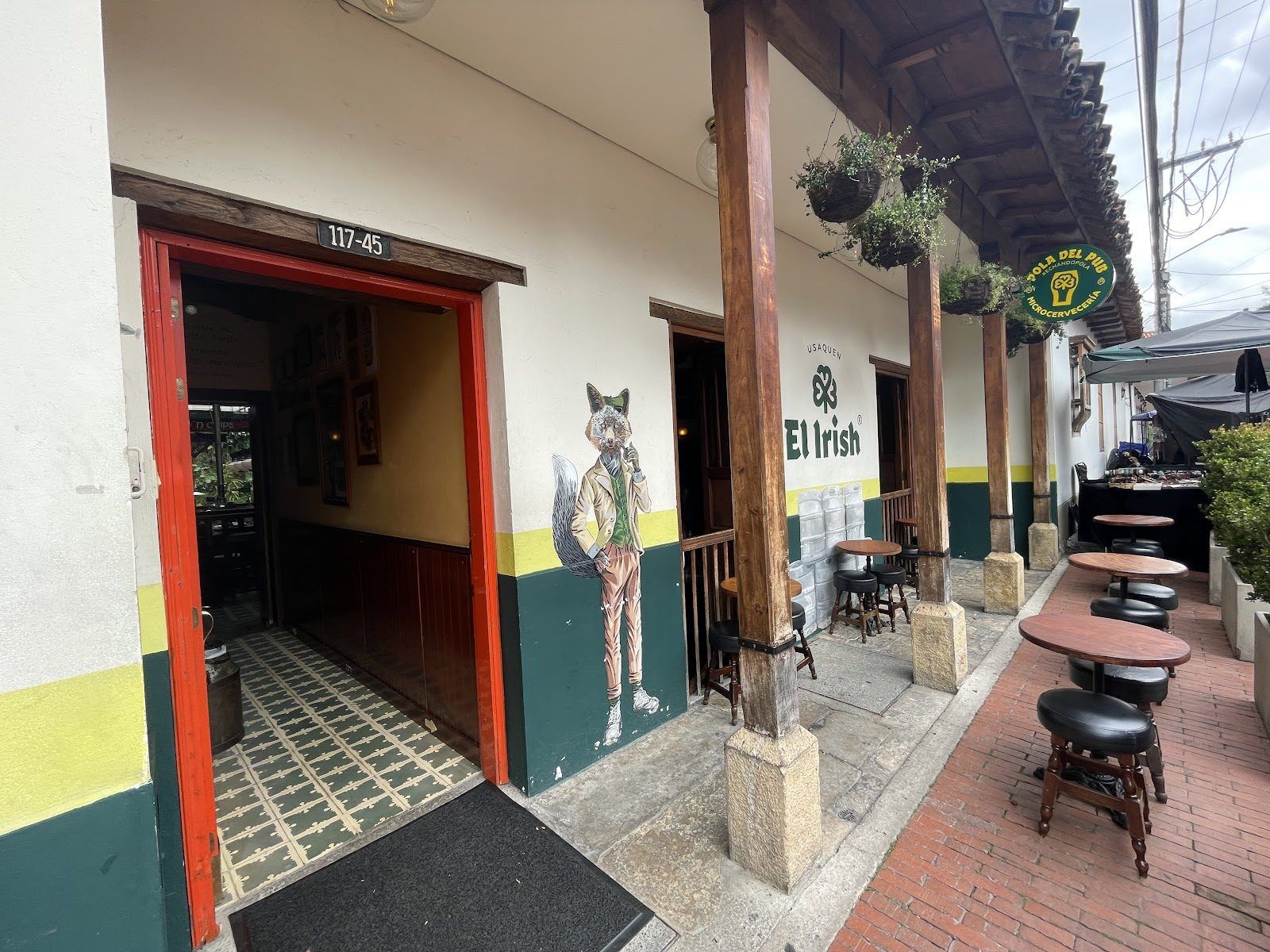 The Pub Usaquen Bogota bar interior