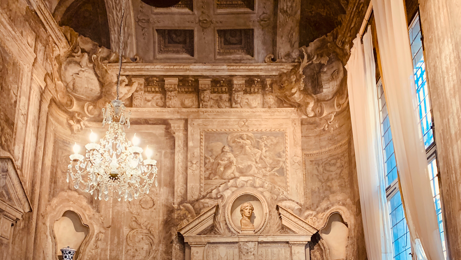 Le Stanze, Bologna