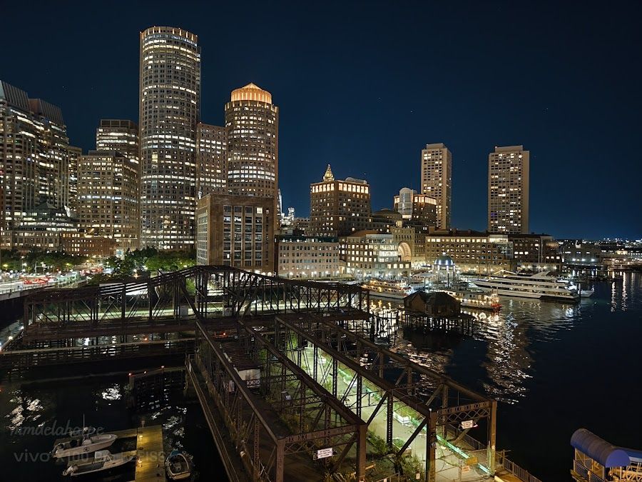 Lookout Rooftop & Bar South End atmosphere