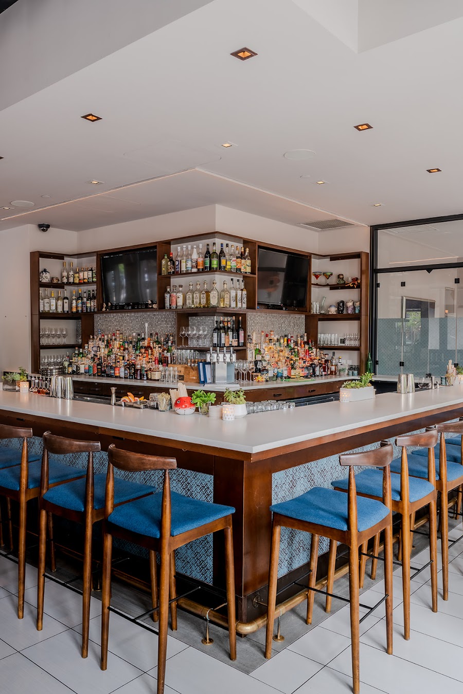 Bar Mezzana, Boston