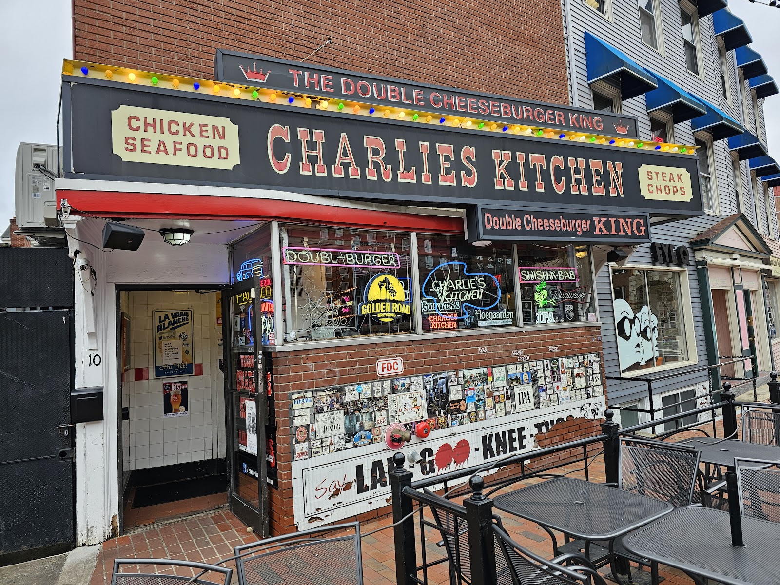 Charlie's Kitchen, Boston
