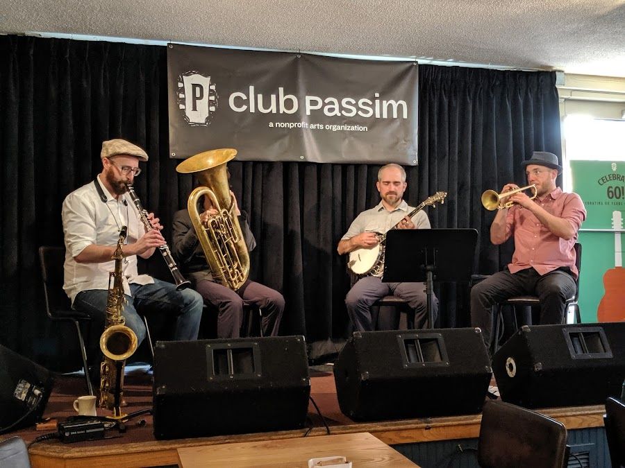 Club Passim bar service