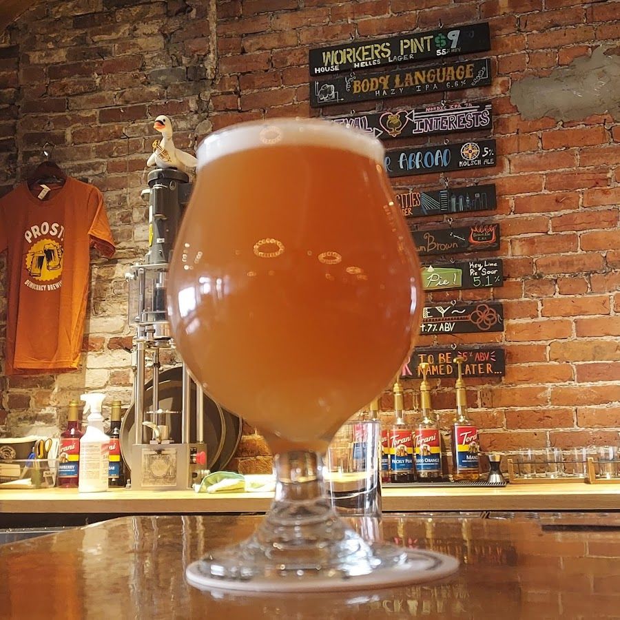Democracy Brewing Downtown Crossing atmosphere