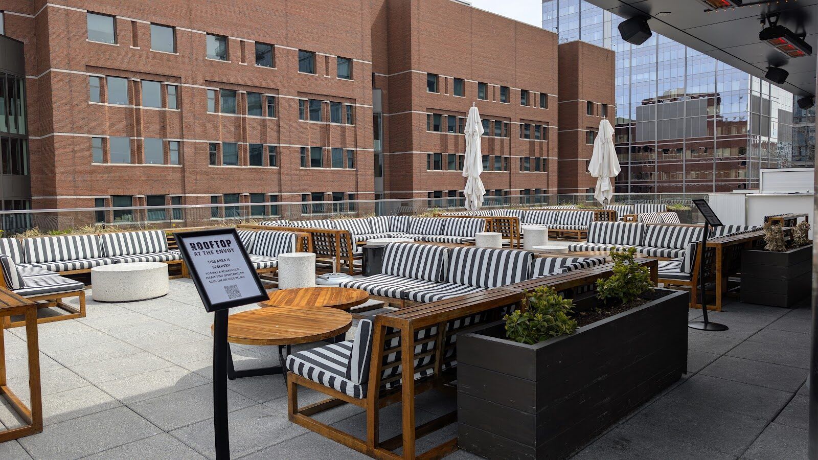 Lookout Rooftop, Boston