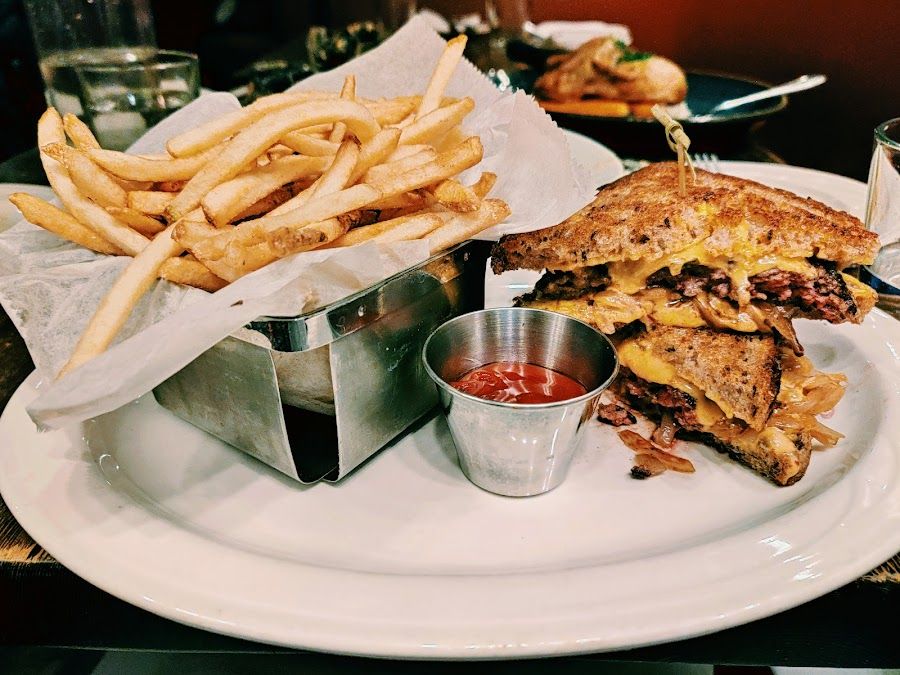 Park Restaurant & Bar bar service