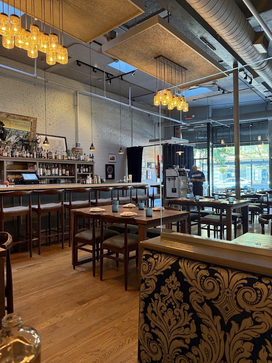 Puritan & Co. Inman Square atmosphere