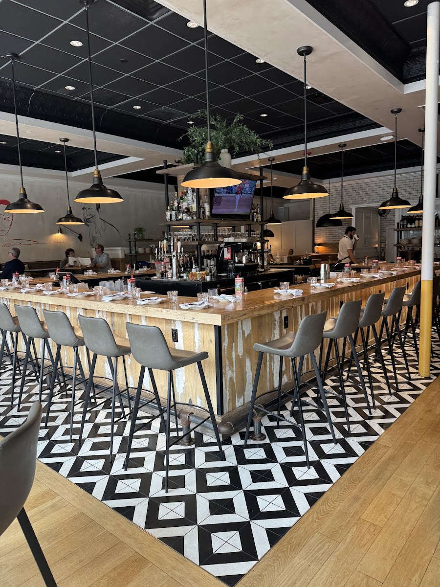 Bar Ribelle, Boston