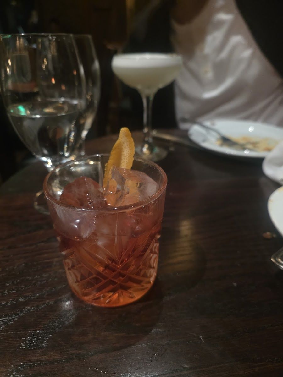 Saloon bar service