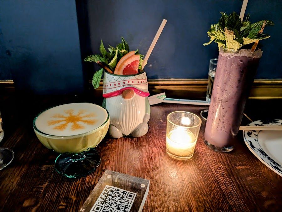 The Baldwin Bar bar service