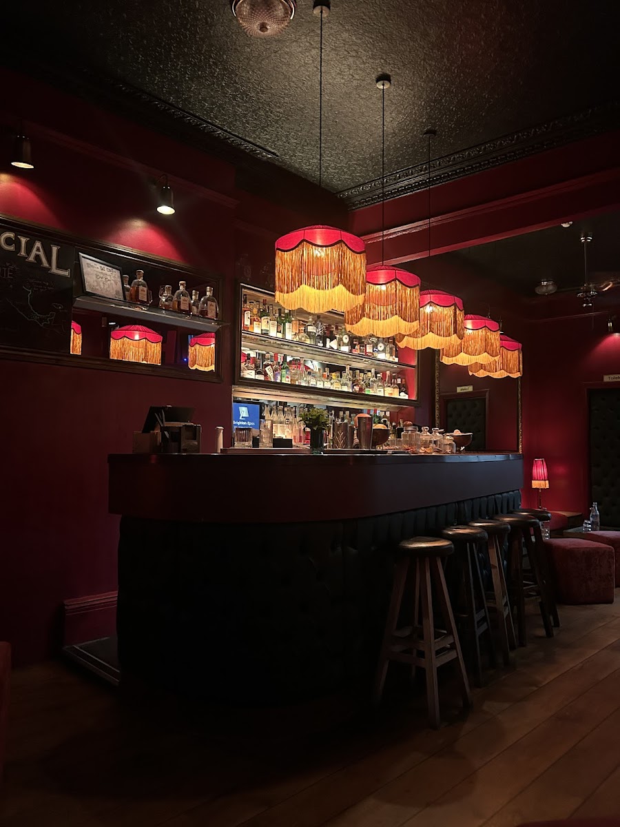 Bar Valentino, Brighton