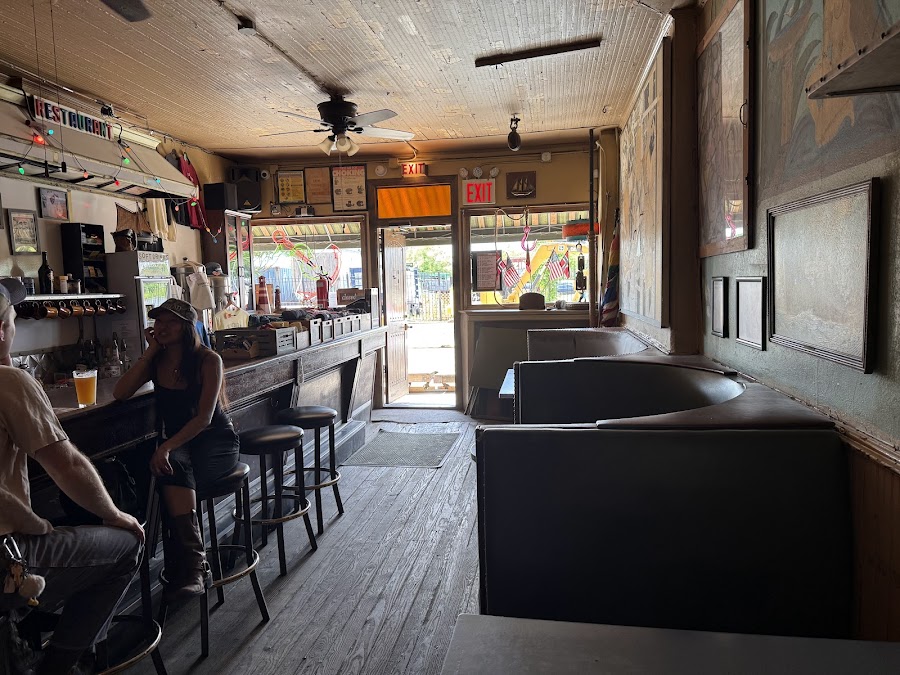Sunny's Bar, Brooklyn