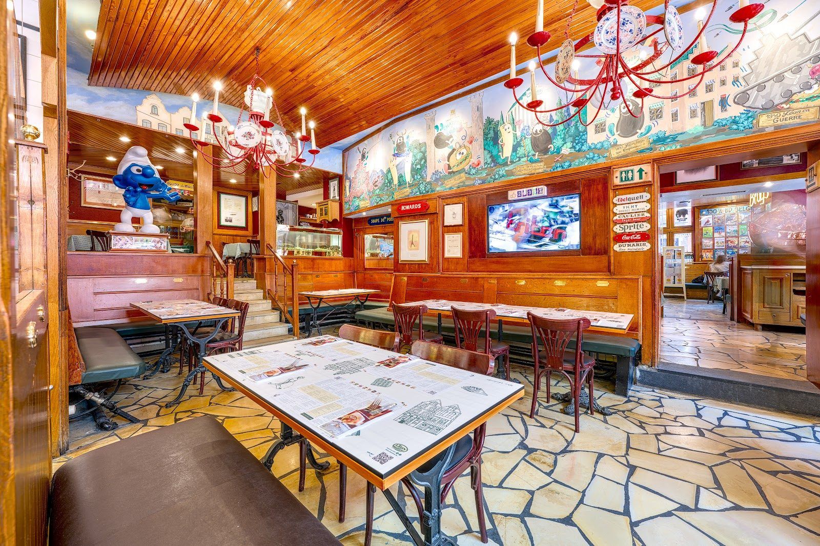 Chez Leon Bar Brussels bar interior