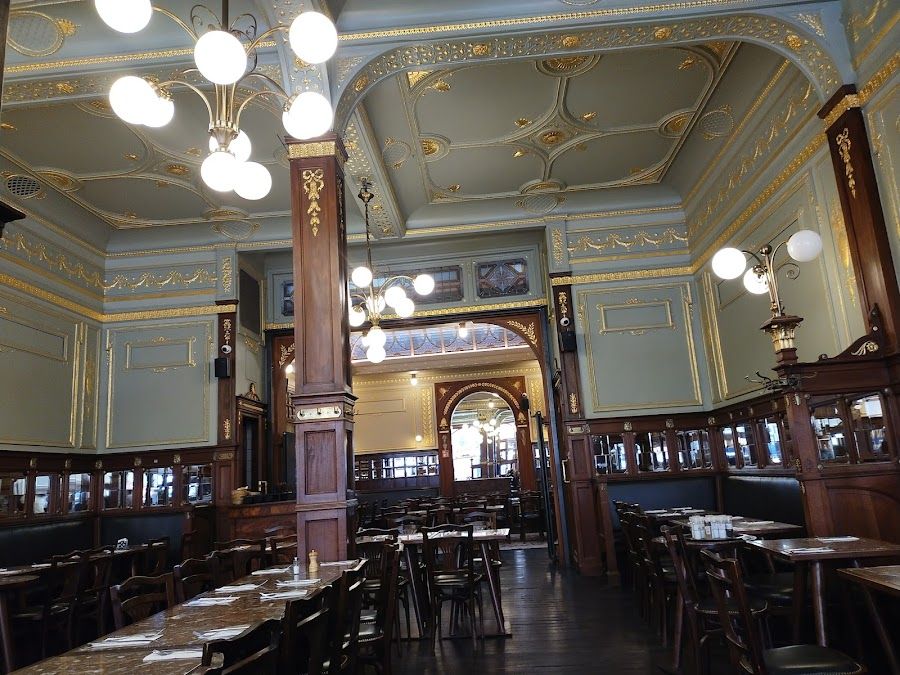 Cafe Greenwich Brussels interior