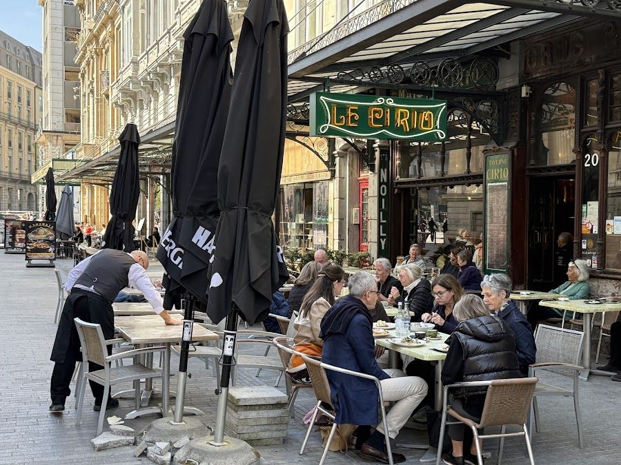 Le Cirio Cafe bar service
