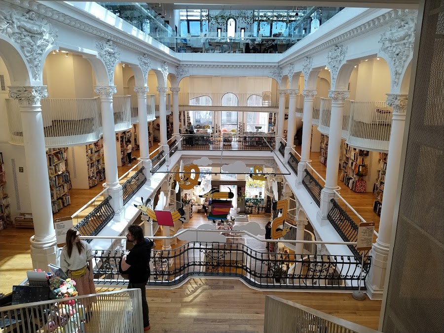 Cărturești Carusel, Bucharest