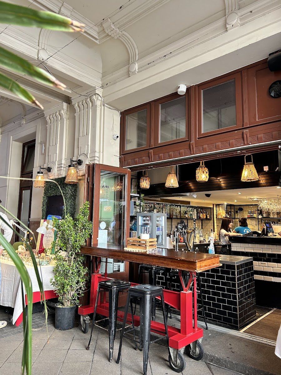 Blue Bird Cafe Budapest interior