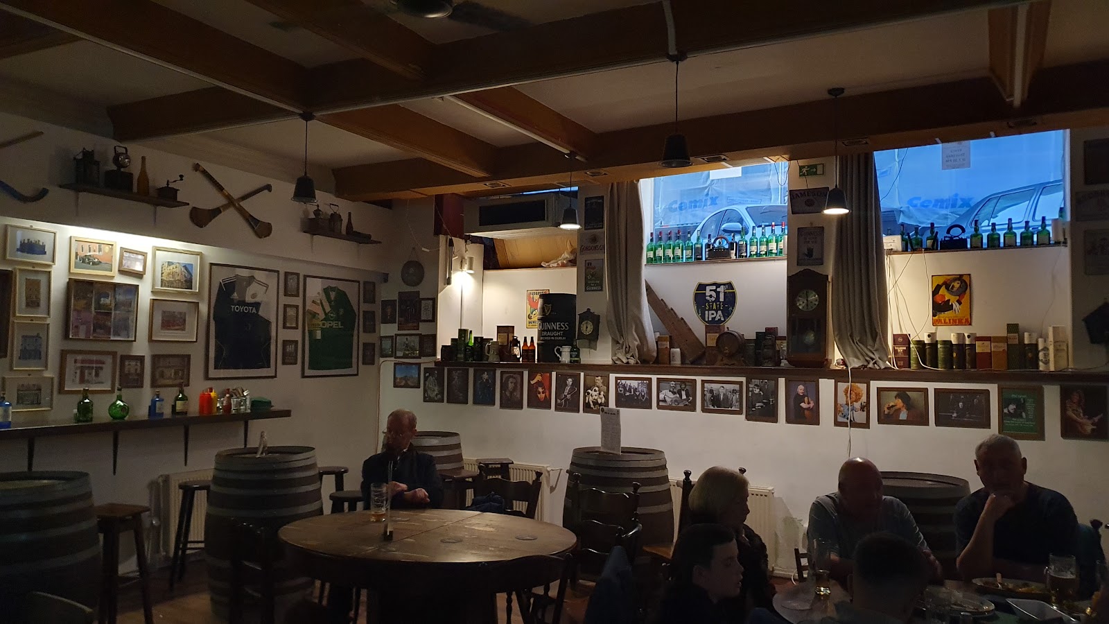 Becketts Irish Pub
