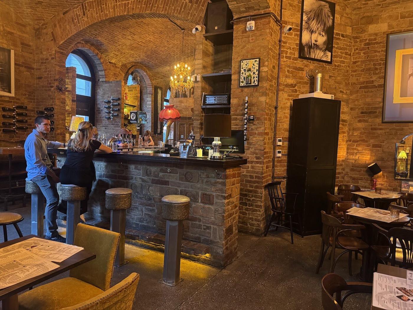 Doblo Wine Bar, Budapest