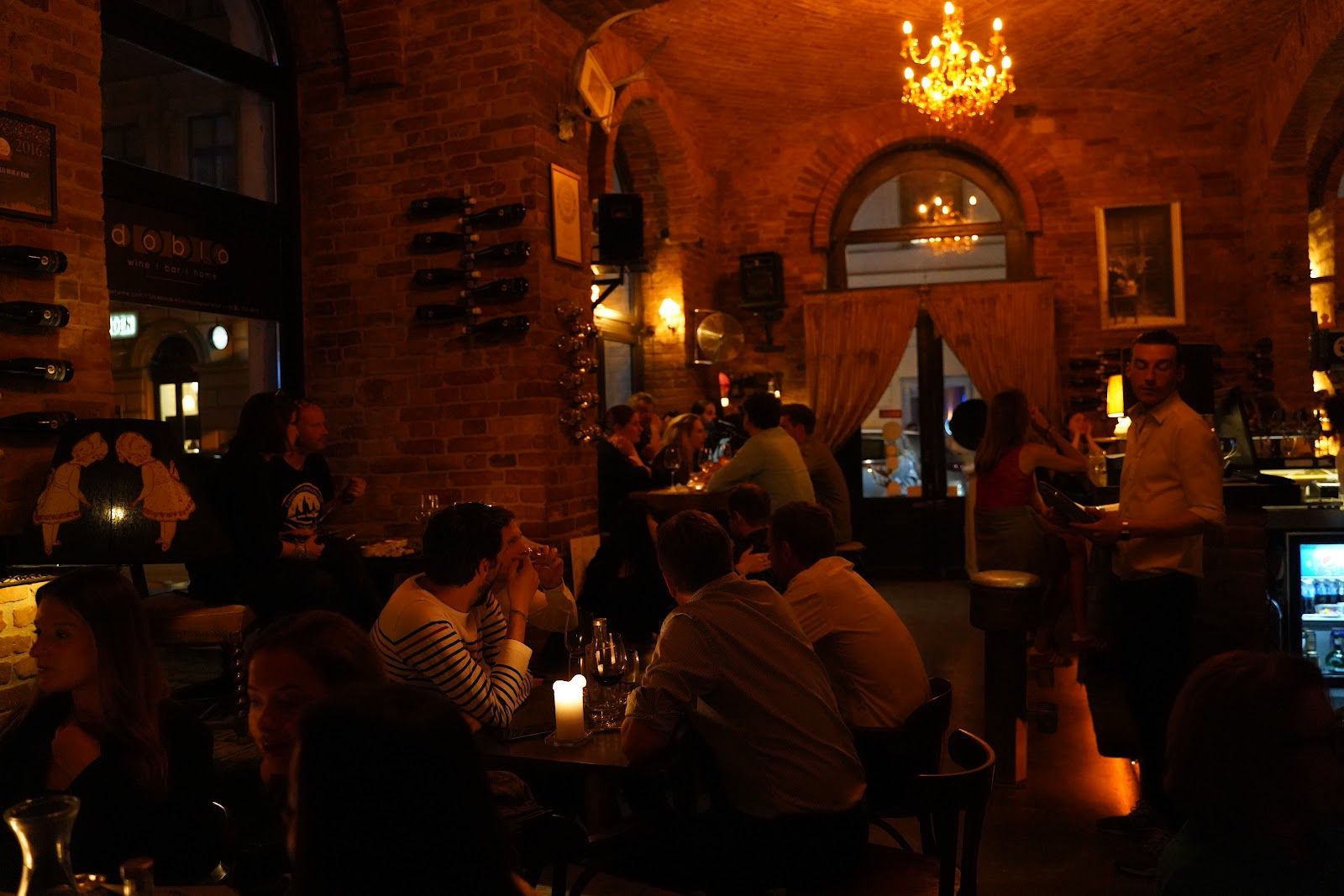Doblo Wine Bar, Budapest