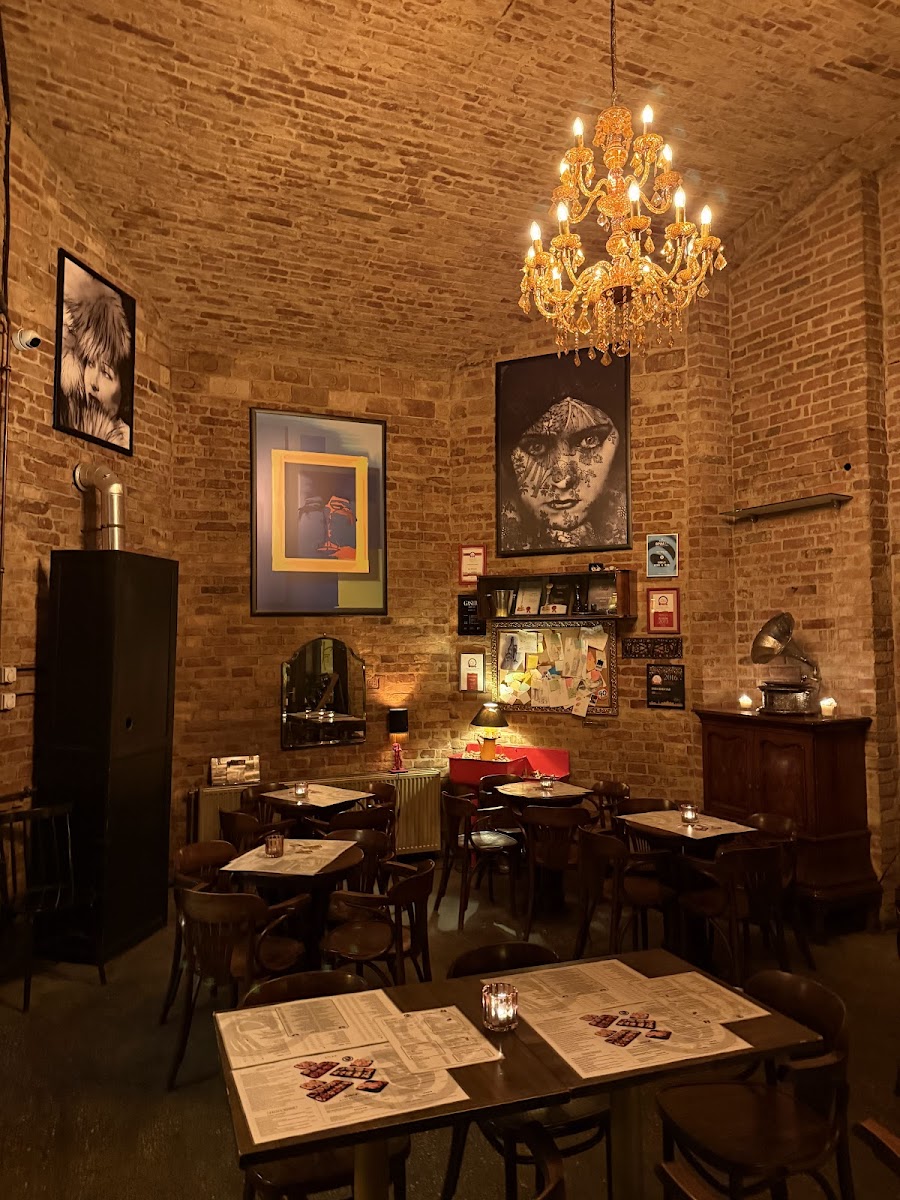 Doblo Wine Bar, Budapest