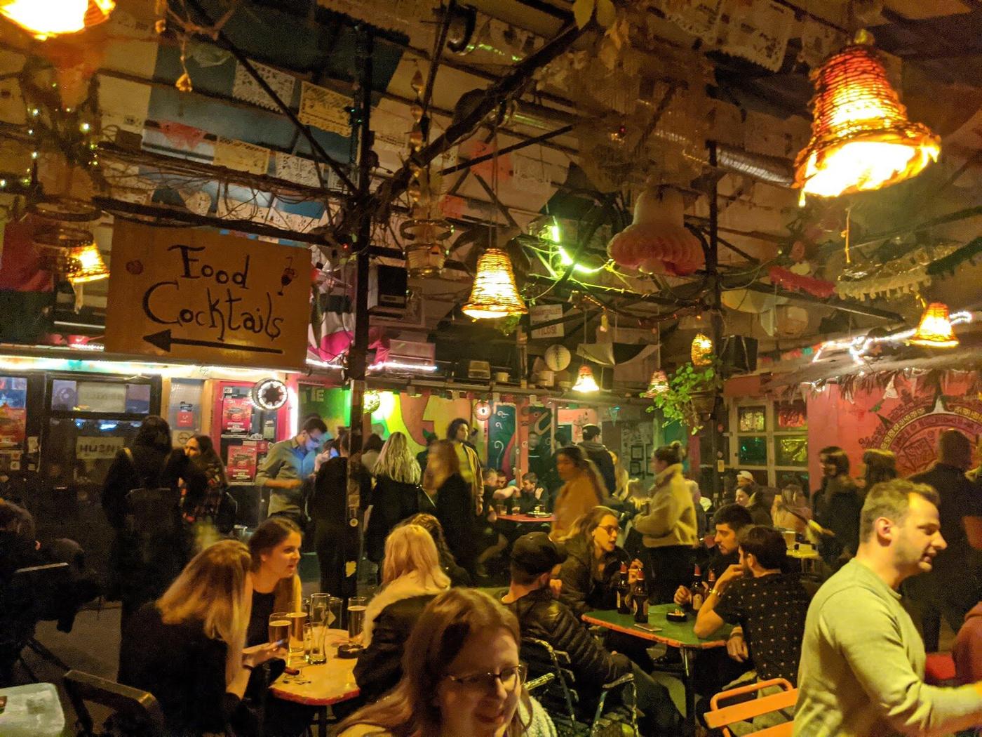 Ellátó Kert, Budapest