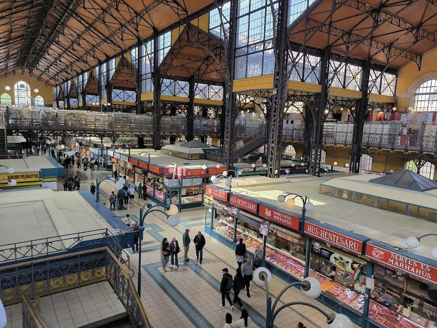 Fakanal Budapest interior